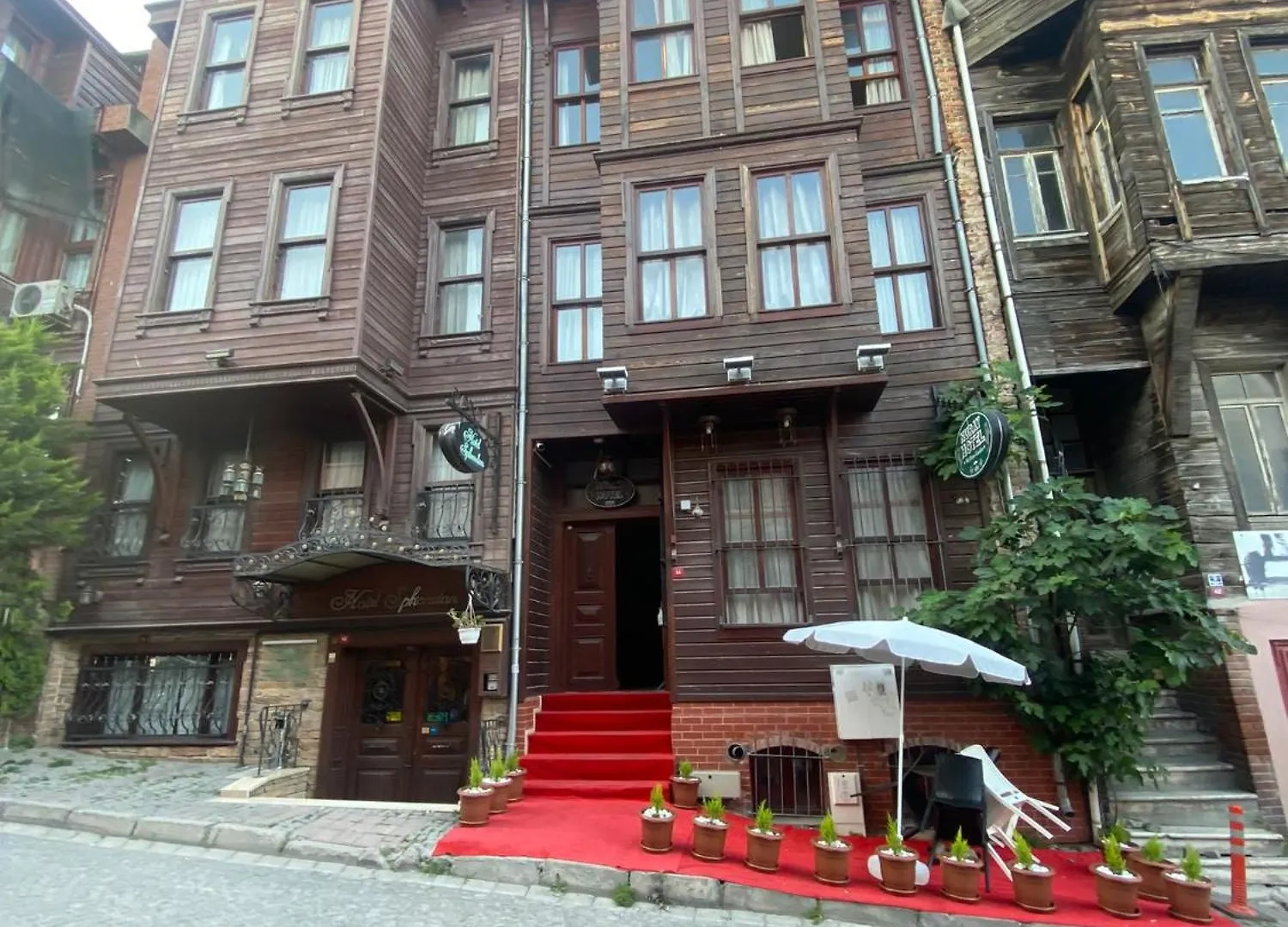 Nuray Hotel Стамбул
