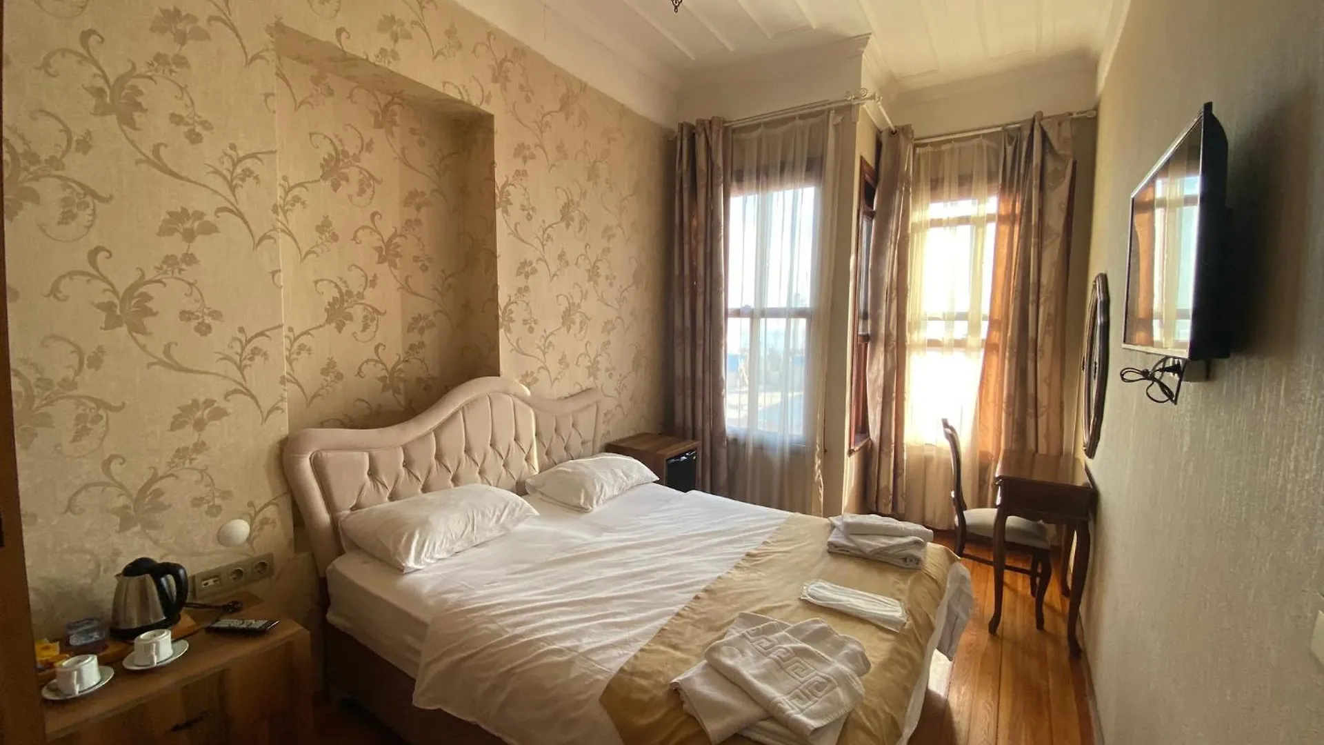 Nuray Hotel Стамбул 2*,  Турция
