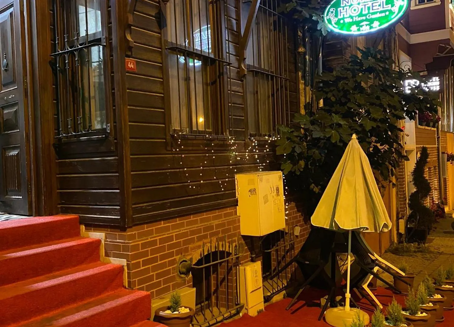 Nuray Hotel Стамбул 2*,  Турция