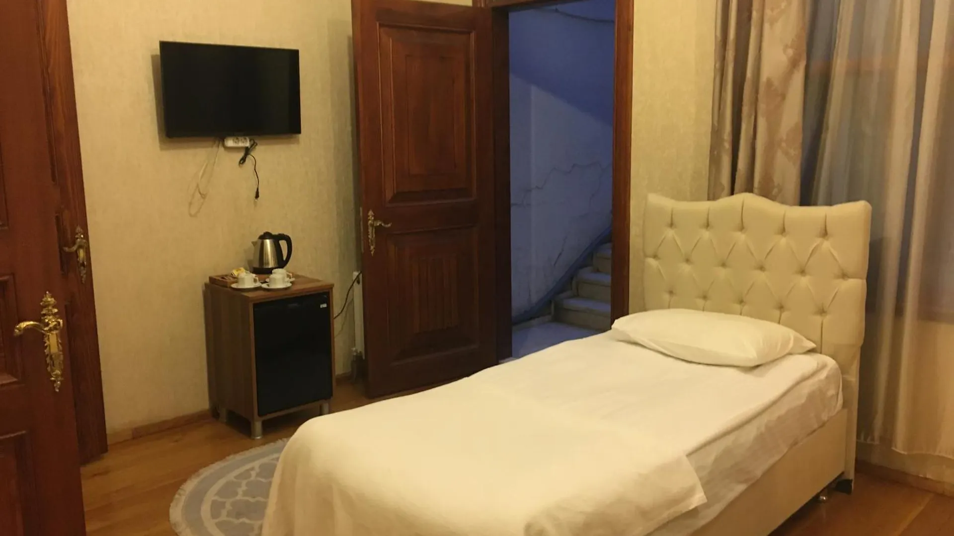 Nuray Hotel Стамбул Турция