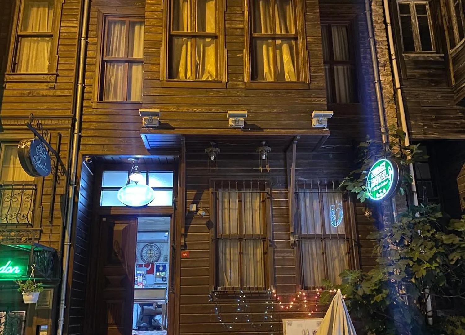 Nuray Hotel Istanbul 2*,
